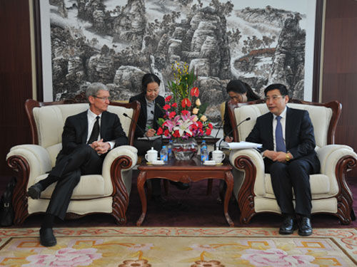 Tim Cook in China, meets MIIT's Miao Wei Tim Cook in China, meets MIIT's Miao Wei