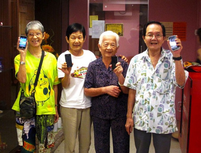 Silverline app for elderly, 01 Silverline app for seniors
