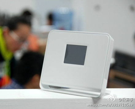 New smart wi-fi router with a touchscreen makes home wi-fi set up a lot less painful