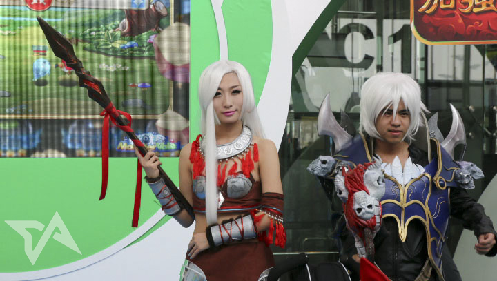 cosplay warrior girl with spear