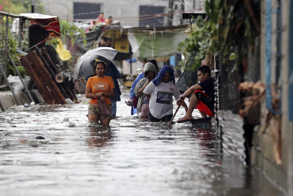 Hours after Typhoon Rammasun slams into Philippines, bitcoin fundraising campaign begins