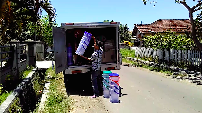 Sumbawa-truck-unloading-v2