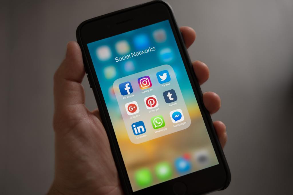 6 Singapore social media stats marketers should know