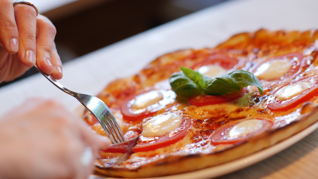 Pizza Hut is testing Zume's compostable round boxes