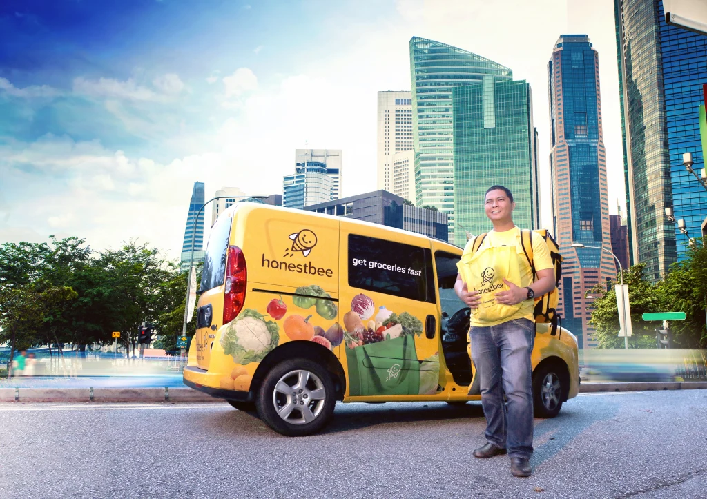 Honestbee delivery van and driver