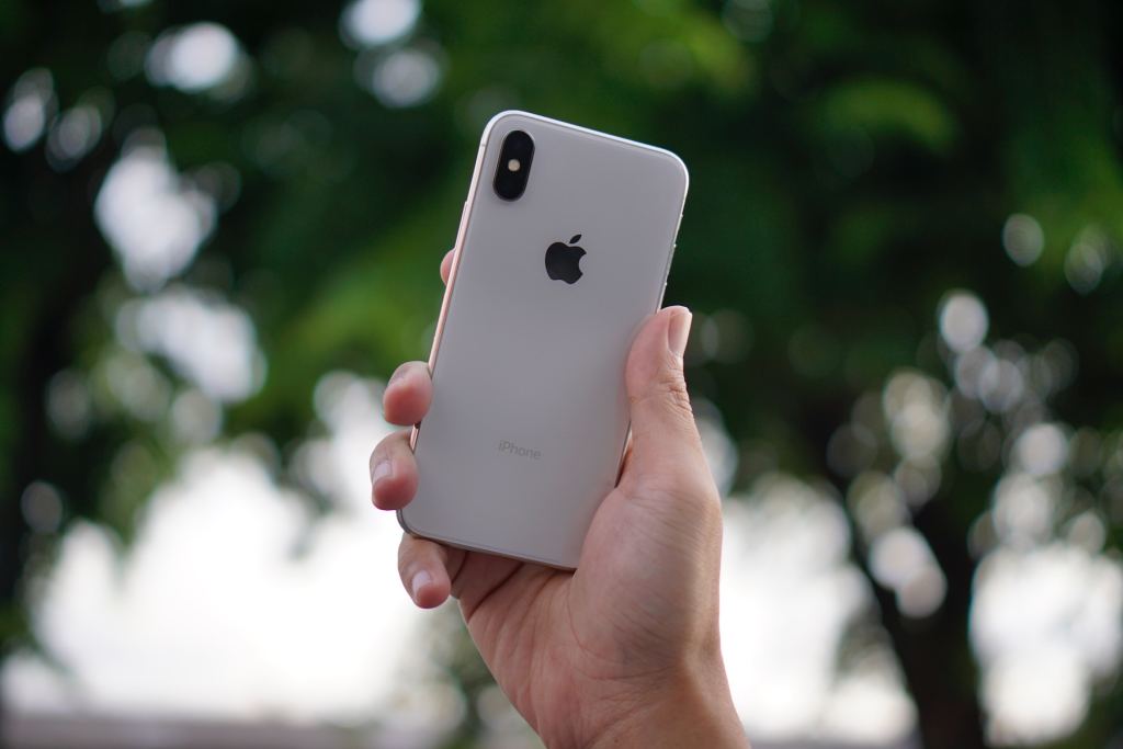 Apple’s China woes are due to overpriced iPhones, say netizens