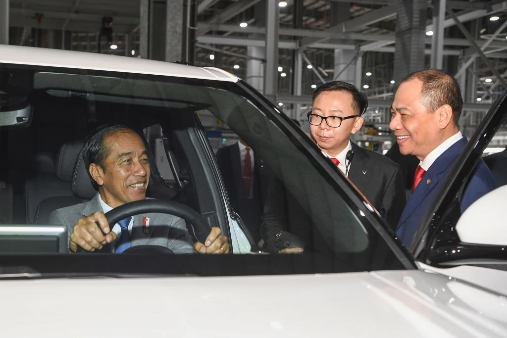 jokowi, vinfast