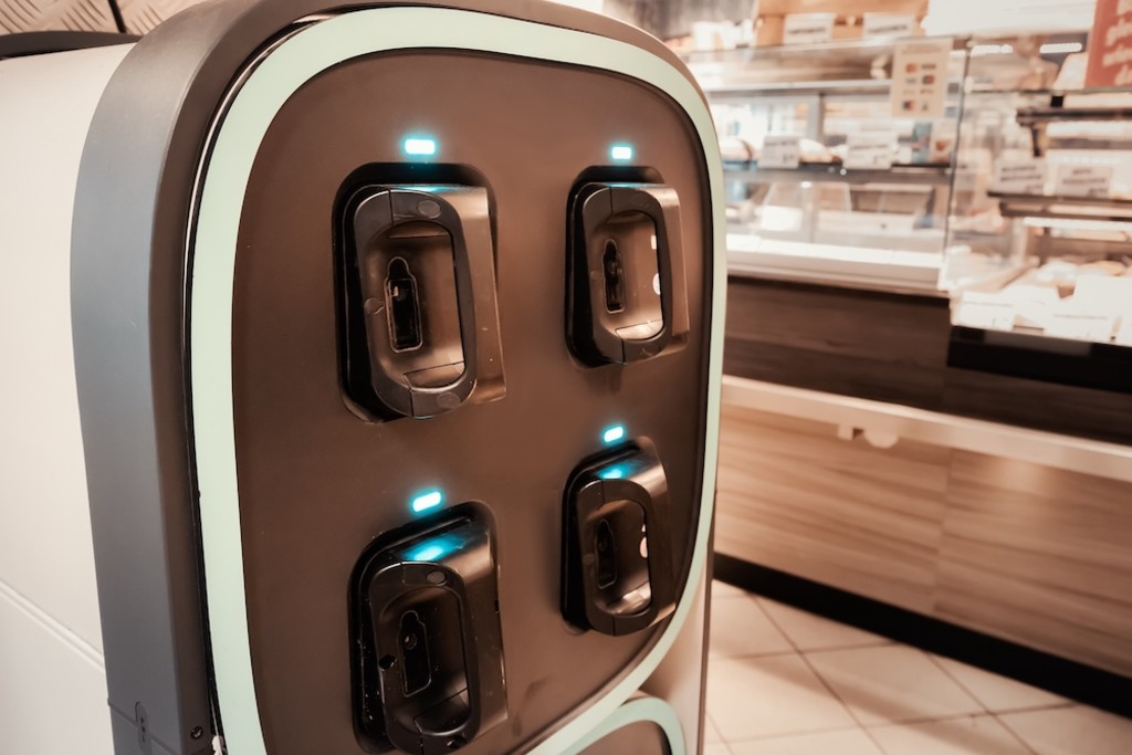 Singapore to trial battery swapping and mobile charging for electric