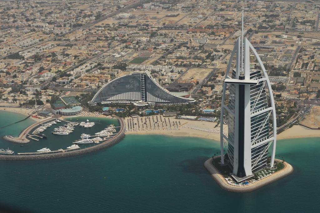Dubai draws the super-rich, but not their assets