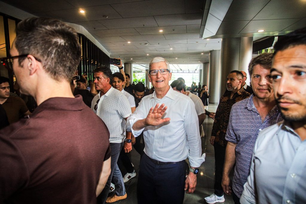 Apple’s next move in Indonesia: partner, invest, or leave?