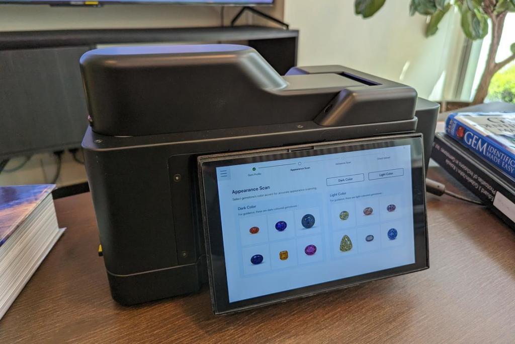 Porolis is bringing AI, blockchain tech to gemstone grading