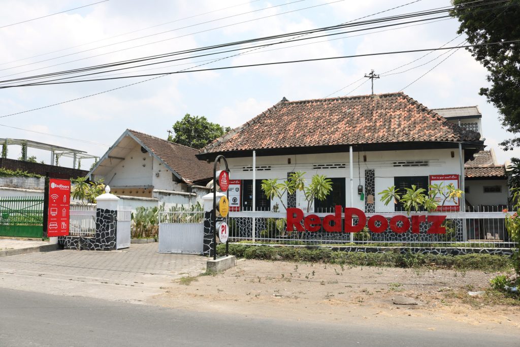 RedDoorz eyes 2027 IPO in Singapore