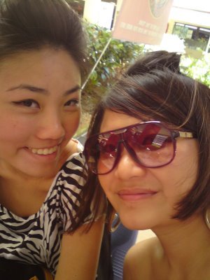 Tracyeinny - Jeannie and Pamela