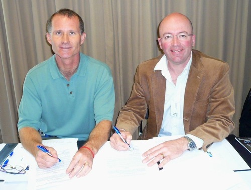 MOU Bansea AANZ signing picture MOU Bansea AANZ signing picture