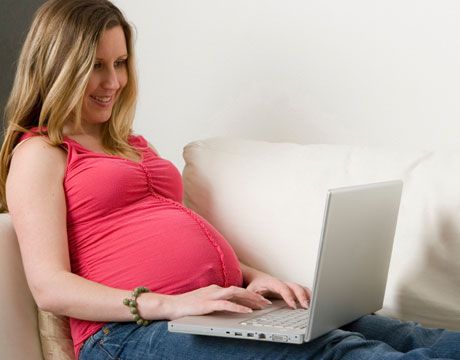 pregnant-laptop-lg pregnant-laptop-lg