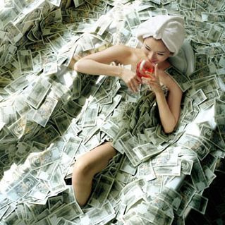 rich-money-designer-handbags-handbagsoutletbiz