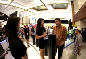 BlackBerry Booth at Indonesia Cellular Show 2011 BlackBerry Booth at Indonesia Cellular Show 2011