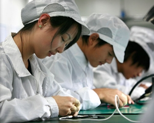 Seemingly Weak iPad Sales Have Foxconn Workers Complaining Seemingly Weak iPad Sales Have Foxconn Workers Complaining