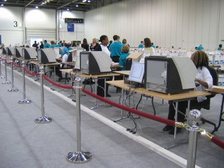 E-Counting System Lacking Volunteers Ahead of Jakarta’s Governor Election