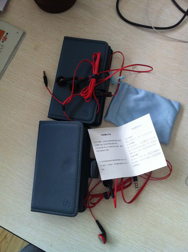 WeChat earphones 02