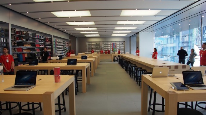 Apple Store, Causeway Bay - 04