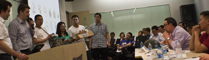 Remote building security startup Algen pitches to investors at Beijing Tech Hive.