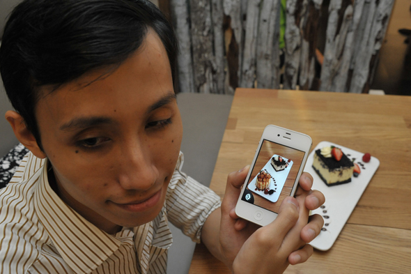 Launch-Event-Picture-2---Muhammad-Zahier-using-MySmartEye