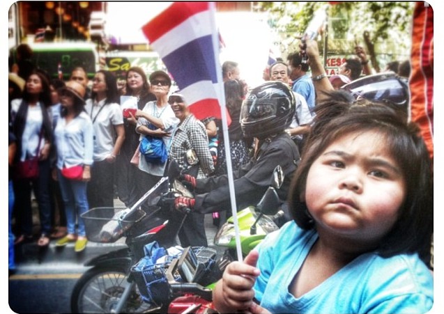 protest shutdown bangkok app 1428_10151960135360890_284361776_n1
