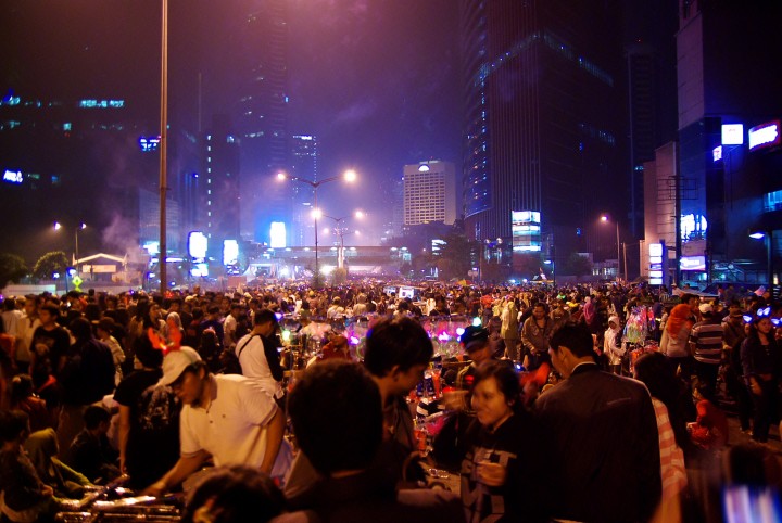 JKT street crowd