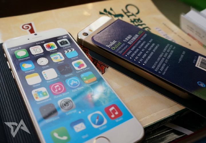 Chinese schoolkids are hiding their smartphones inside fake dictionaries - 02