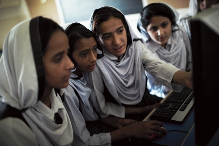 pakistan clubinternet bring unconnected online