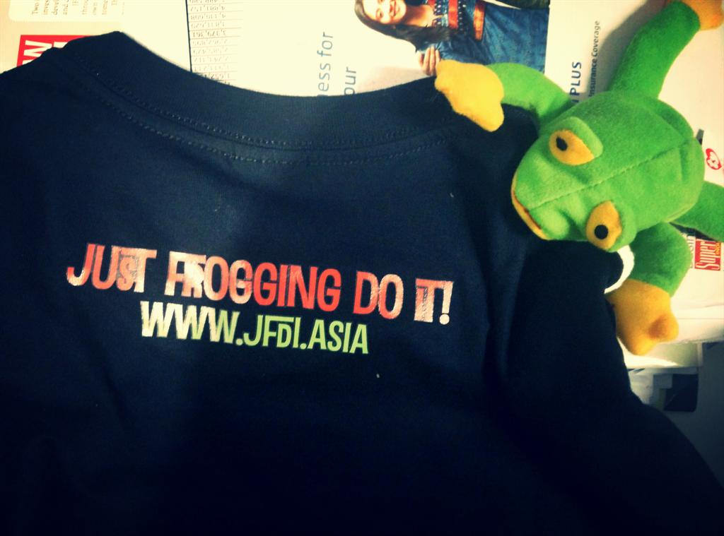 jfdi-smoochy-tshirt