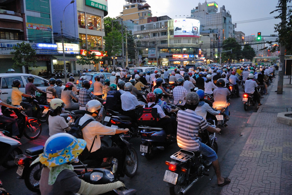 How to communicate effectively with offshore Vietnamese developers