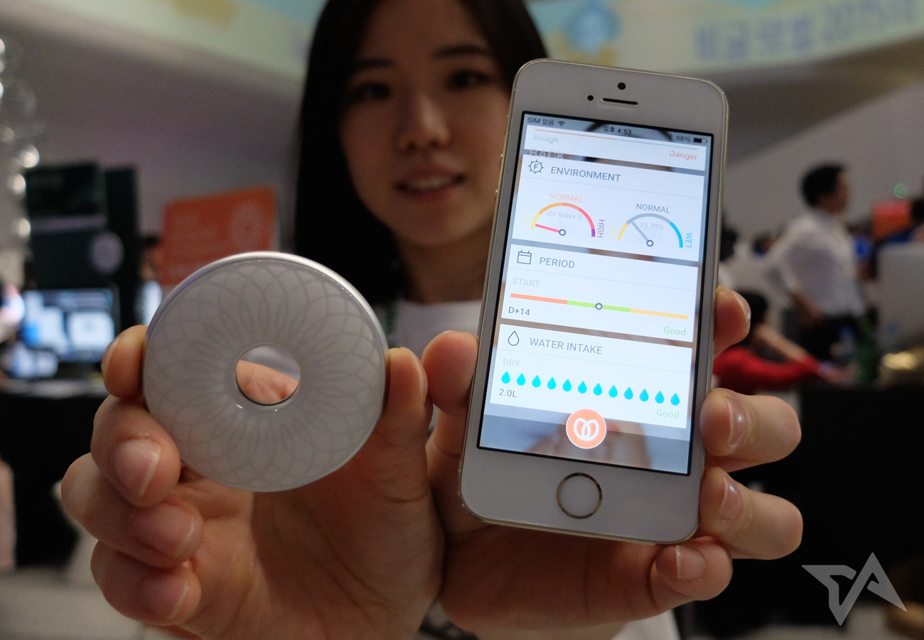 Your skin is important. Monitor its health with this gadget