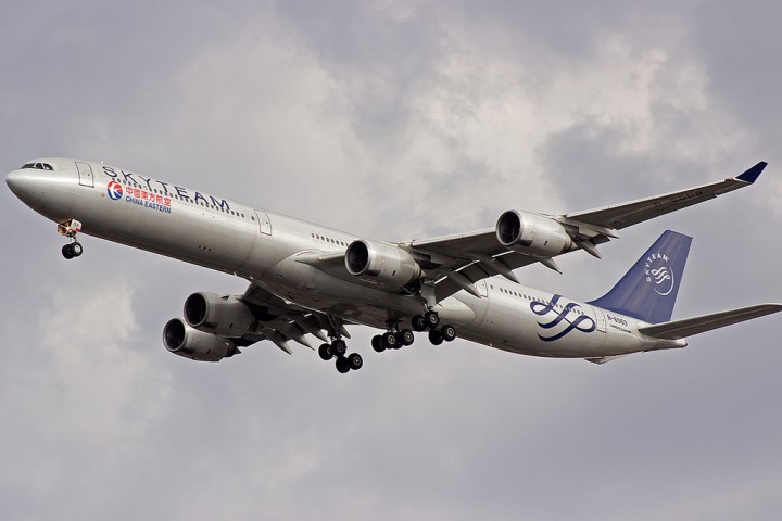 china-eastern-plane-airplane