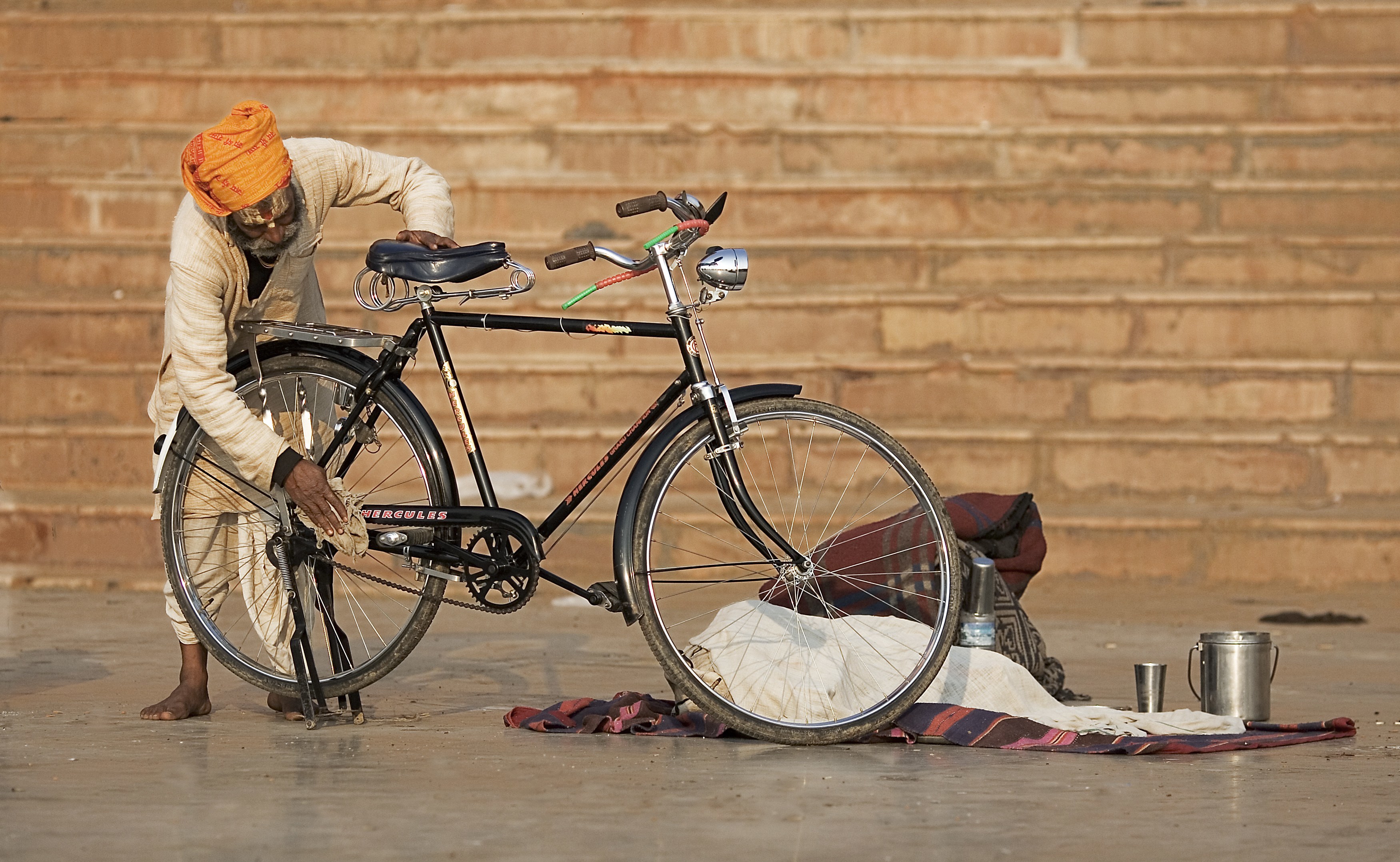 Google rolls out internet bikes to teach women in rural India about the web