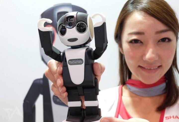 Sharp’s batshit crazy new smartphone is… a robot Sharp’s batshit crazy new smartphone is… a robot