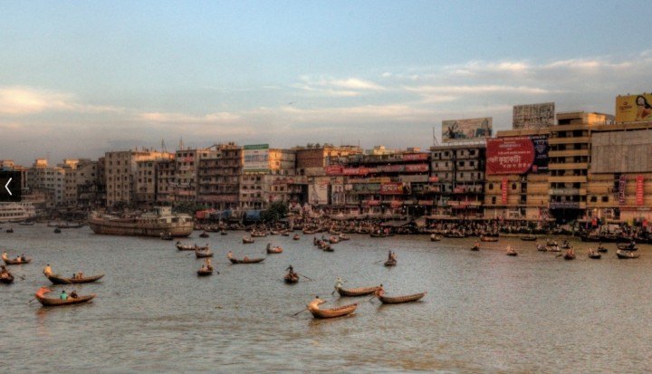 evening in dhaka bangladesh with boats