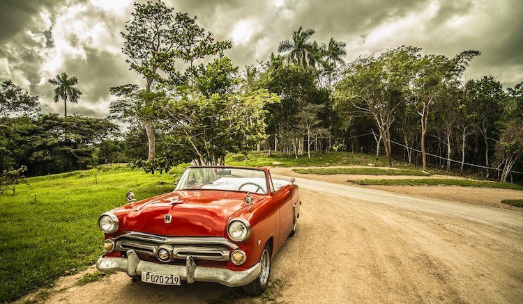car-cuba-wild-cardekho