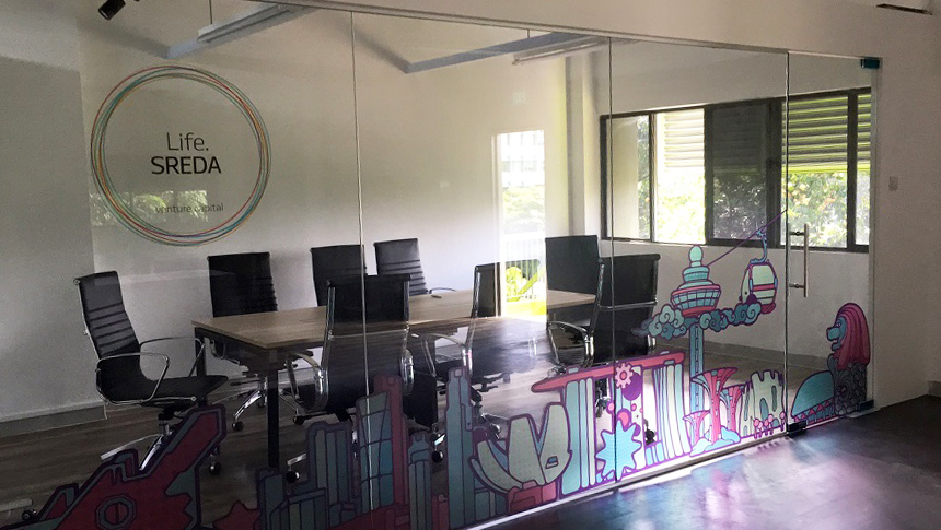 Life.Sreda co-working space - meeting room