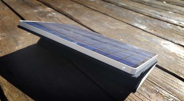 The Solartab soaks in sun pretty slowly, but it has a convenient LED indicator so you know that it's functioning properly. 