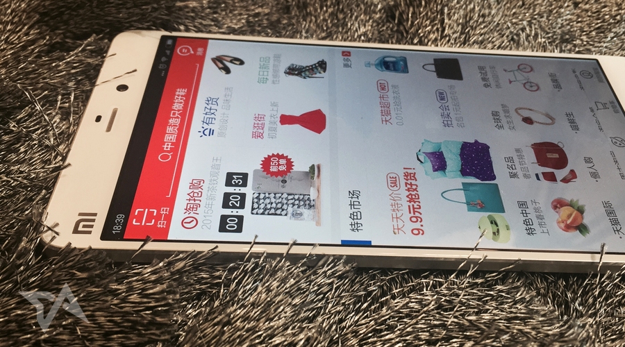 Online shopping in China is now mostly mobile
