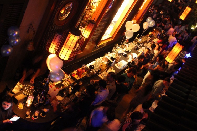 Alley Bar
