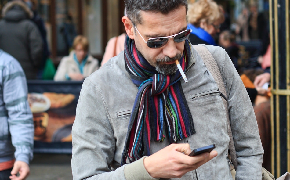 messaging, phone user