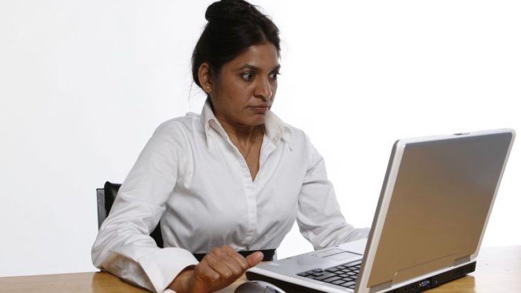 Imagine having no cringeworthy arguments on Facebook - or seeing them show up on your feed. Photo credit: orangeline / 123RF Stock Photo.