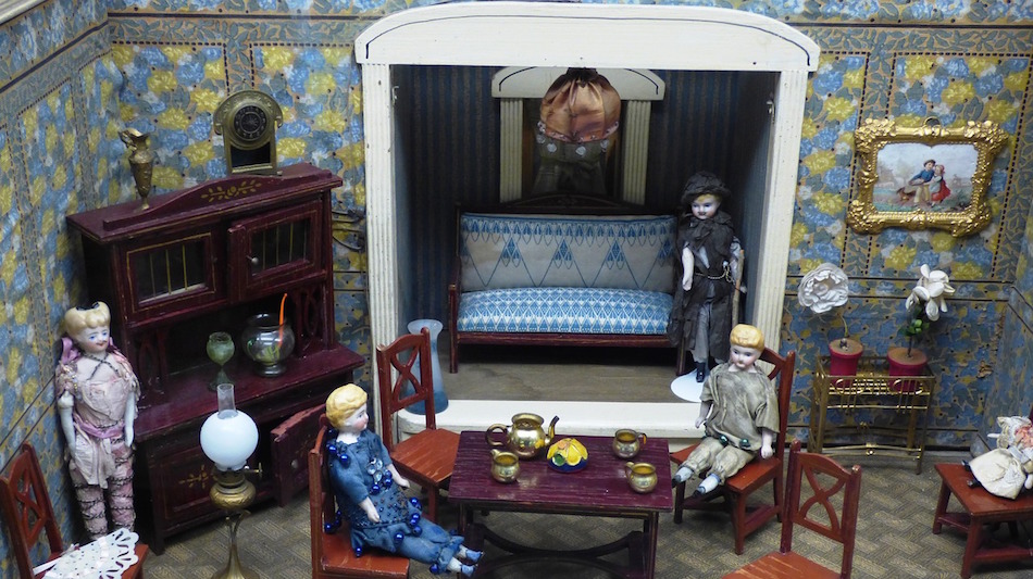 dollhouse-home-services