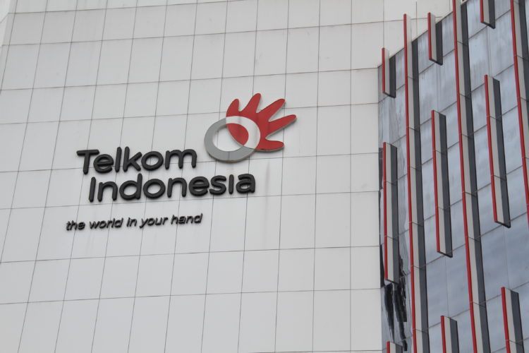 Indonesia’s Telkom spins off fiber unit in $2.2b deal Indonesia’s Telkom spins off fiber unit in $2.2b deal
