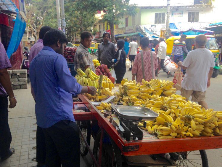 Street sellers carts had plenty of business today - all you had to do was find one. Photo credit: Tech in Asia.