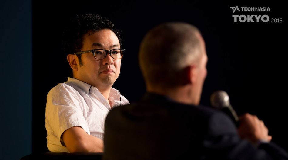 Shinichi Takamiya, chief strategy officer of Globis Capital, interviews Jeff Jordan on Tech in Asia Tokyo 2016 main stage. (Photo credit: Tech in Asia / Michael Holmes).
