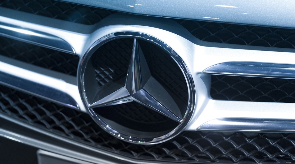 Mercedes-Benz logo